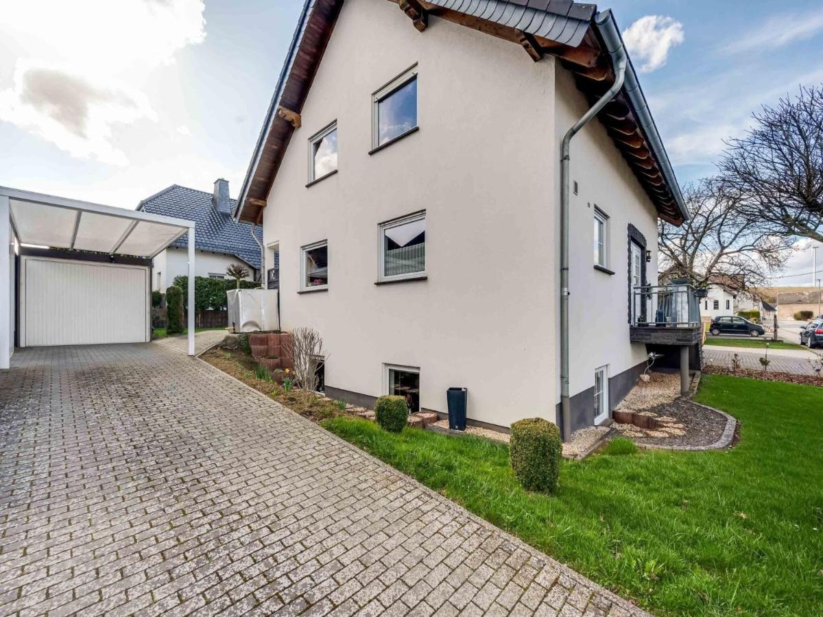 Holiday Home In The Eifel-Mosel With Garden Roes 外观 照片