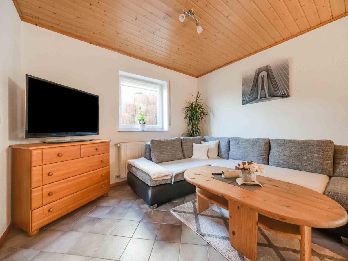 Holiday Home In The Eifel-Mosel With Garden Roes 外观 照片