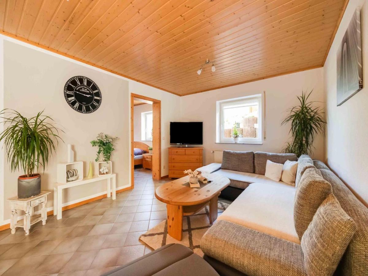 Holiday Home In The Eifel-Mosel With Garden Roes 外观 照片